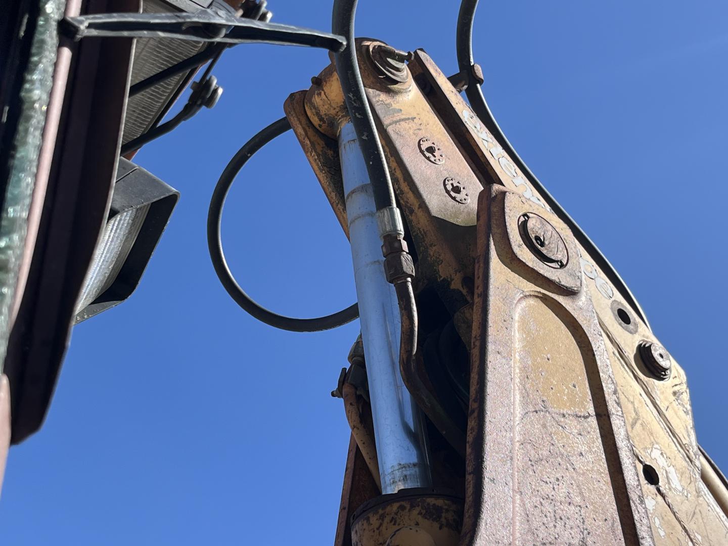 ./imagenes/INVOICE/2019/18108/RETROEXCAVADORA CASE 580K (27).JPG